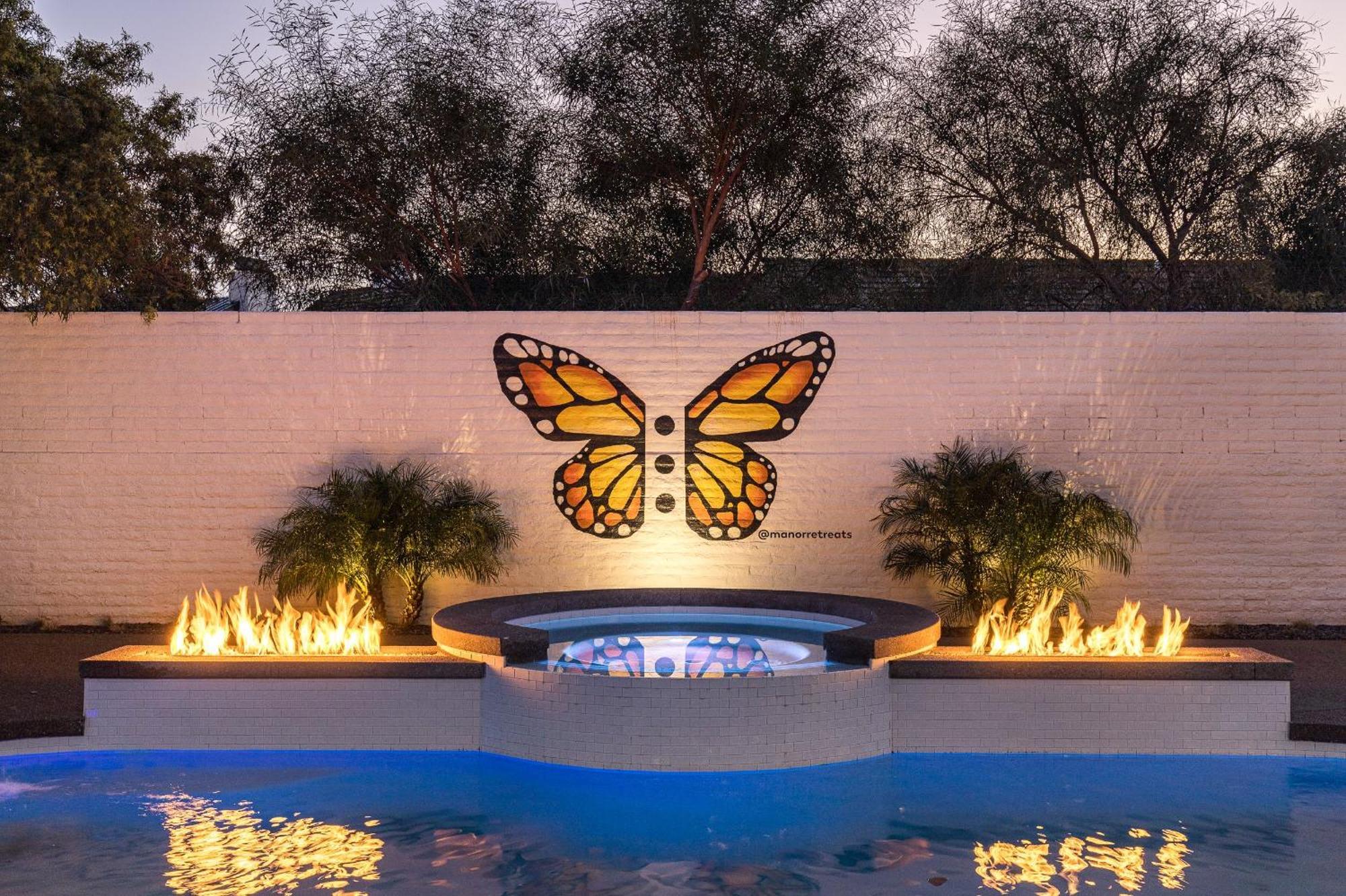 Luxury Micro-Resort, Theater, Sauna, Heated Pool フェニックス エクステリア 写真